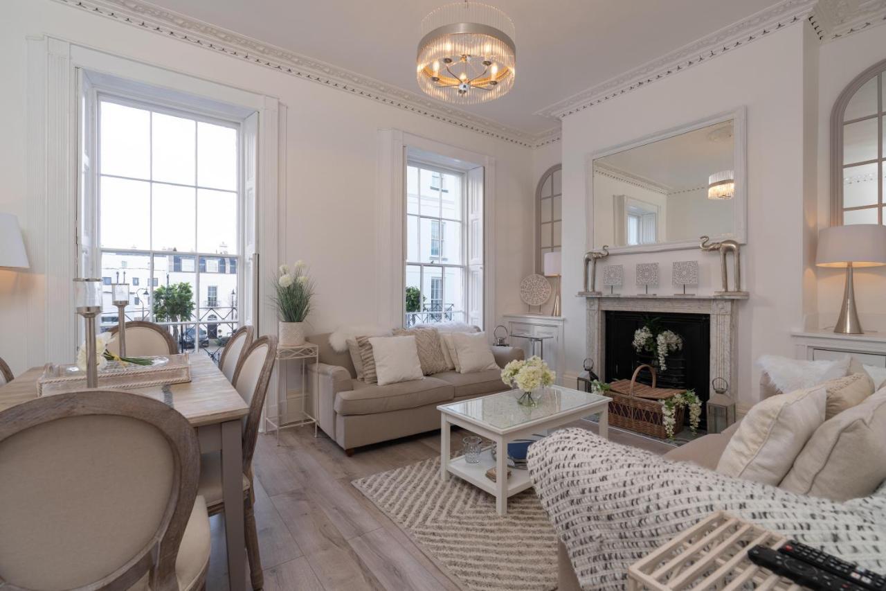 Gloucester Place Townhouse With Hot Tub! Cheltenham Dış mekan fotoğraf