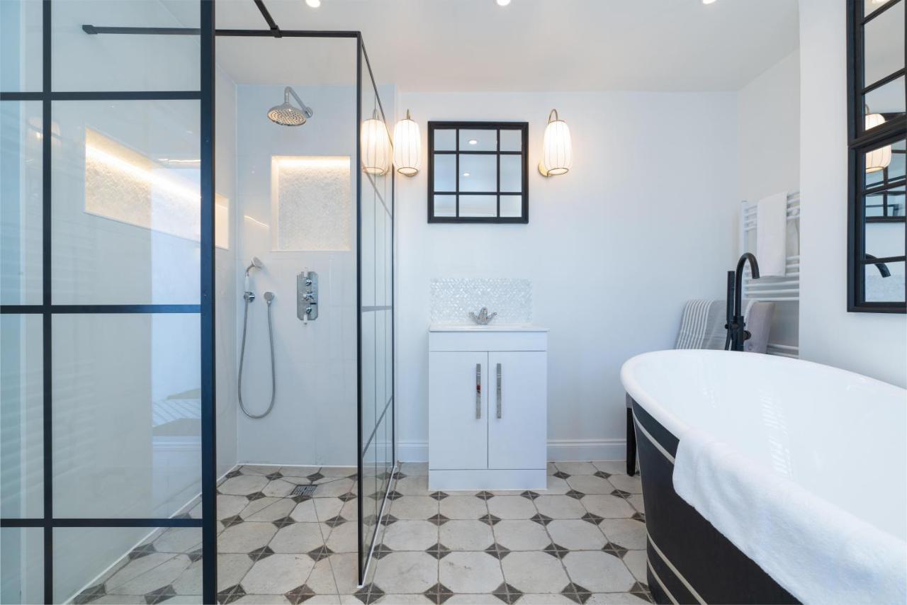 Gloucester Place Townhouse With Hot Tub! Cheltenham Dış mekan fotoğraf