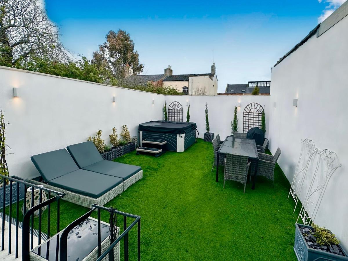 Gloucester Place Townhouse With Hot Tub! Cheltenham Dış mekan fotoğraf
